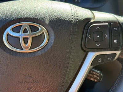 2020 Toyota Sienna XLE 8 Passenger