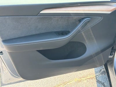 2025 Tesla Model Y Long Range