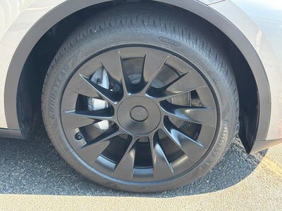 2025 Tesla Model Y Long Range