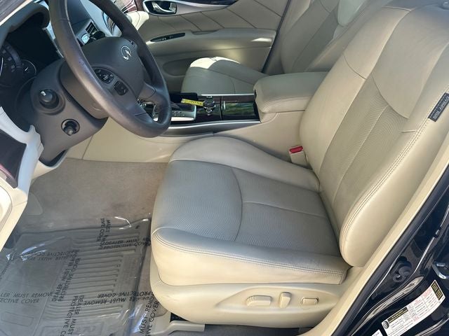 2018 INFINITI Q70 3.7 LUXE
