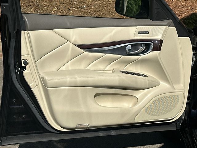 2018 INFINITI Q70 3.7 LUXE