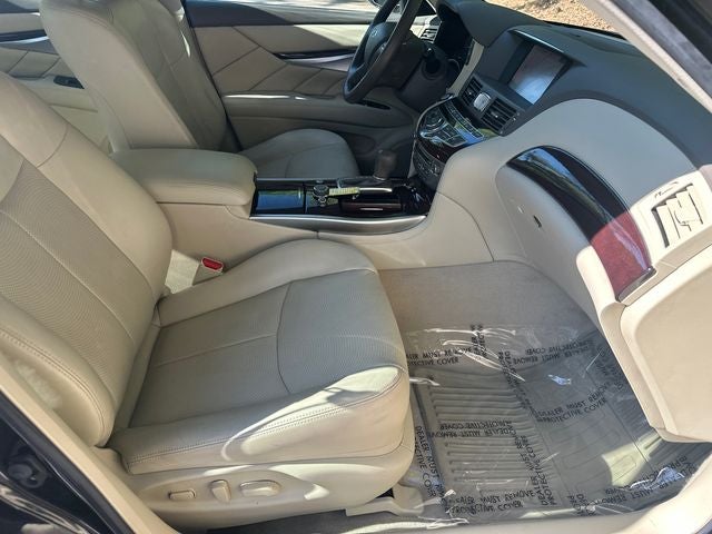 2018 INFINITI Q70 3.7 LUXE