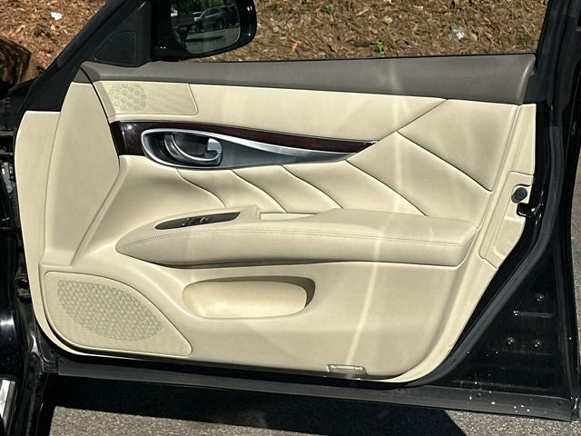 2018 INFINITI Q70 3.7 LUXE