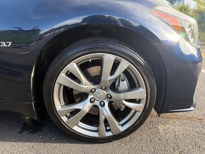 2016 INFINITI Q70 3.7X
