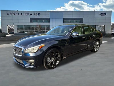 2016 INFINITI Q70 3.7X