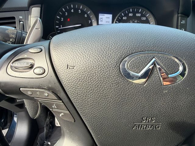 2016 INFINITI Q70 3.7X