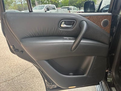 2016 INFINITI QX80 Base