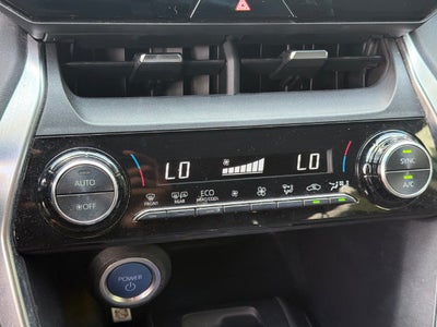 2022 Toyota Venza LE
