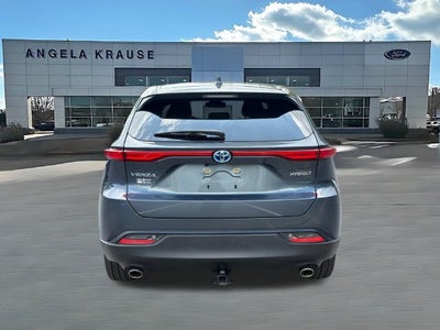 2022 Toyota Venza LE
