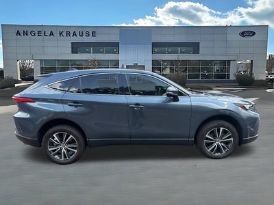 2022 Toyota Venza LE