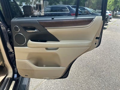 2016 Lexus LX 570