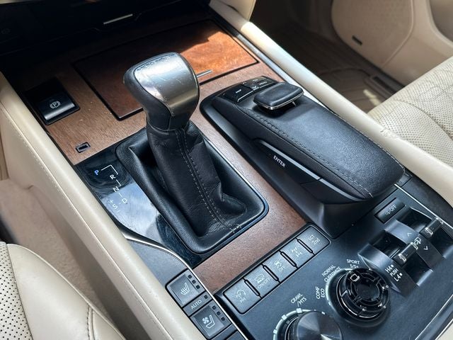2016 Lexus LX 570