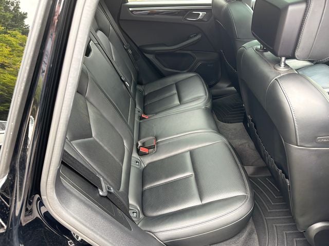 2018 Porsche Macan Base