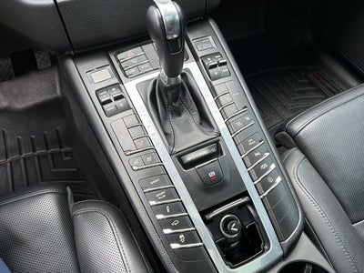 2018 Porsche Macan Base