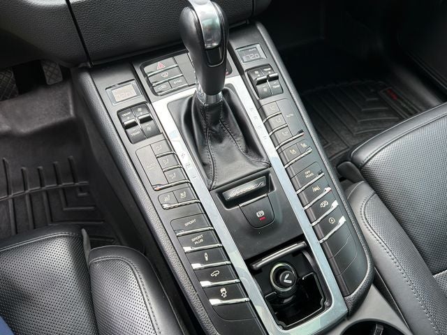 2018 Porsche Macan Base