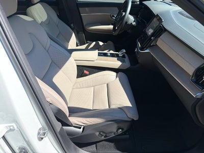 2025 Volvo XC90 B6 Ultra 2025.5