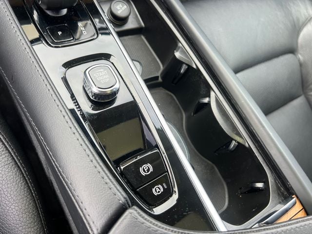2023 Volvo XC90 B6 Plus 7-Seater