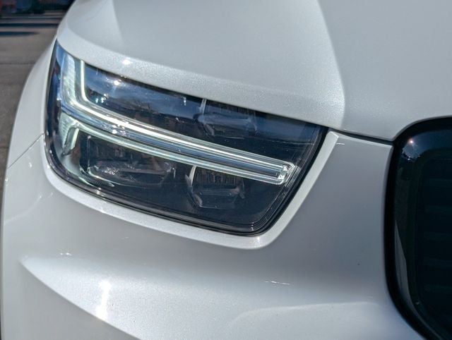 2021 Volvo XC40 R-Design