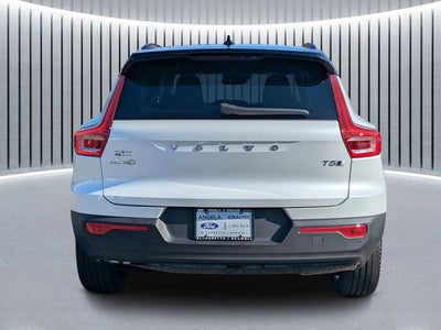 2021 Volvo XC40 R-Design