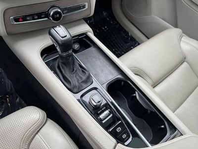 2021 Volvo XC90 T6 Inscription