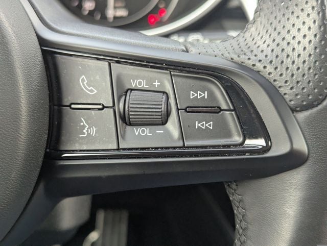 2023 Alfa Romeo Stelvio Sprint