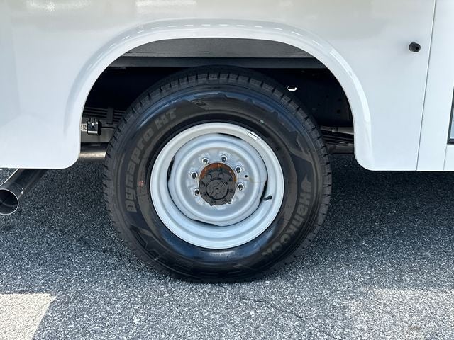 2026 Ford E-350SD Base Cutaway