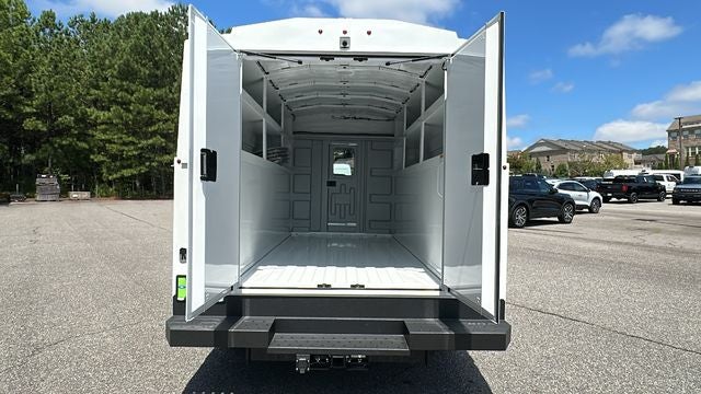 2026 Ford E-350SD Base Cutaway