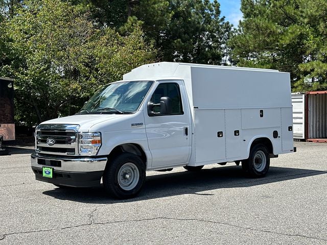2026 Ford E-350SD Base Cutaway