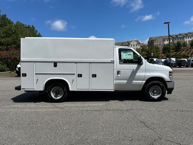 2026 Ford E-350SD Base Cutaway