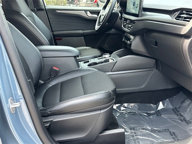 2025 Ford Escape Plug-In Hybrid Base