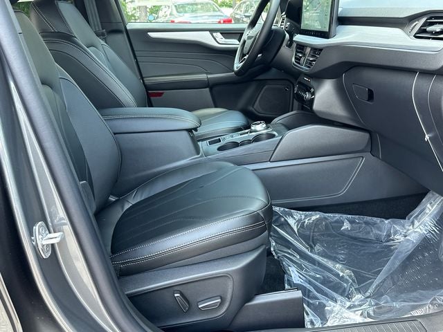 2025 Ford Escape Plug-In Hybrid Base