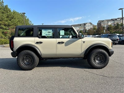 2025 Ford Bronco Base