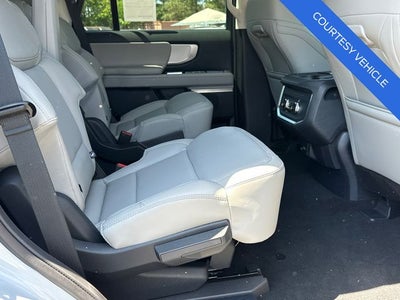 2026 Ford Expedition Active
