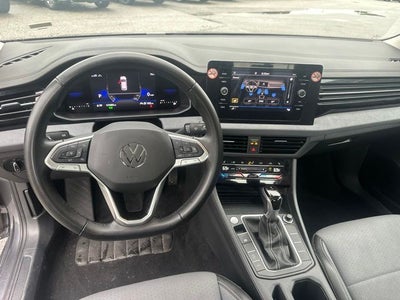 2025 Volkswagen Jetta 1.5T SE