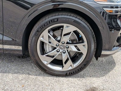 2025 Genesis Electrified GV70 Advanced