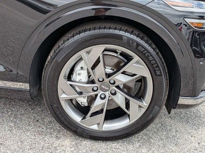 2025 Genesis Electrified GV70 Advanced