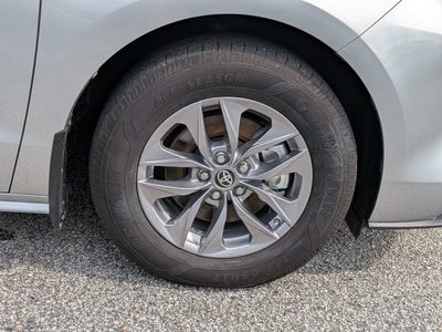 2024 Toyota Sienna XLE 8 Passenger