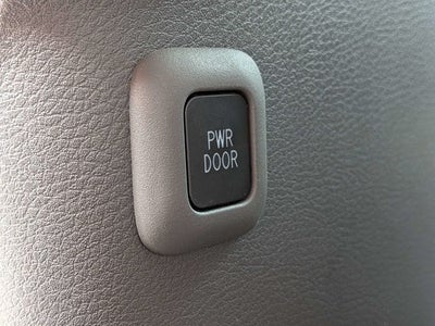 2024 Toyota Sienna XLE 8 Passenger