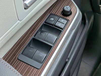 2024 Toyota Sienna XLE 8 Passenger