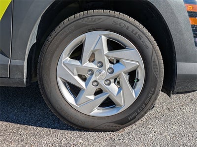 2025 Hyundai Kona SE