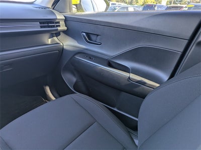 2025 Hyundai Kona SE