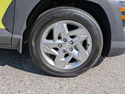 2025 Hyundai Kona SE