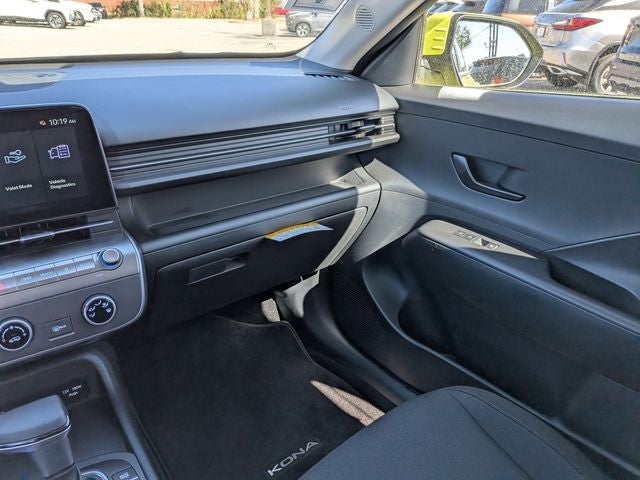 2025 Hyundai Kona SE