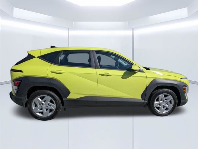 2025 Hyundai Kona SE