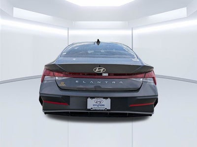 2025 Hyundai Elantra SEL Convenience