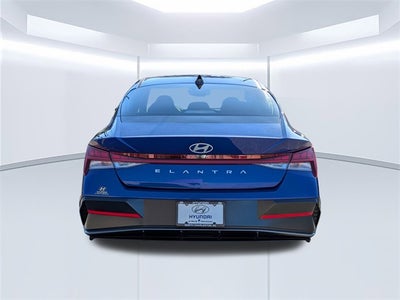 2025 Hyundai Elantra SEL Convenience