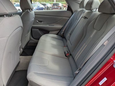 2025 Hyundai Elantra SEL Convenience