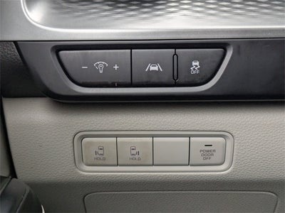 2023 Kia Carnival LX