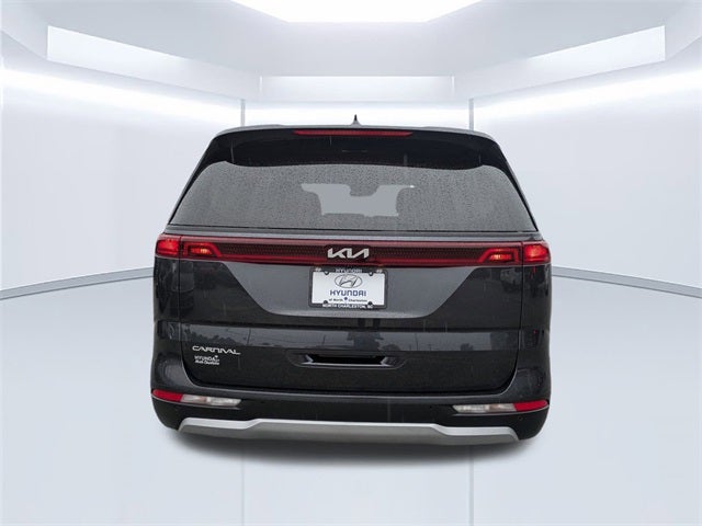 2023 Kia Carnival LX