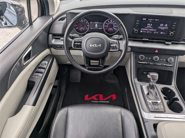 2023 Kia Carnival LX